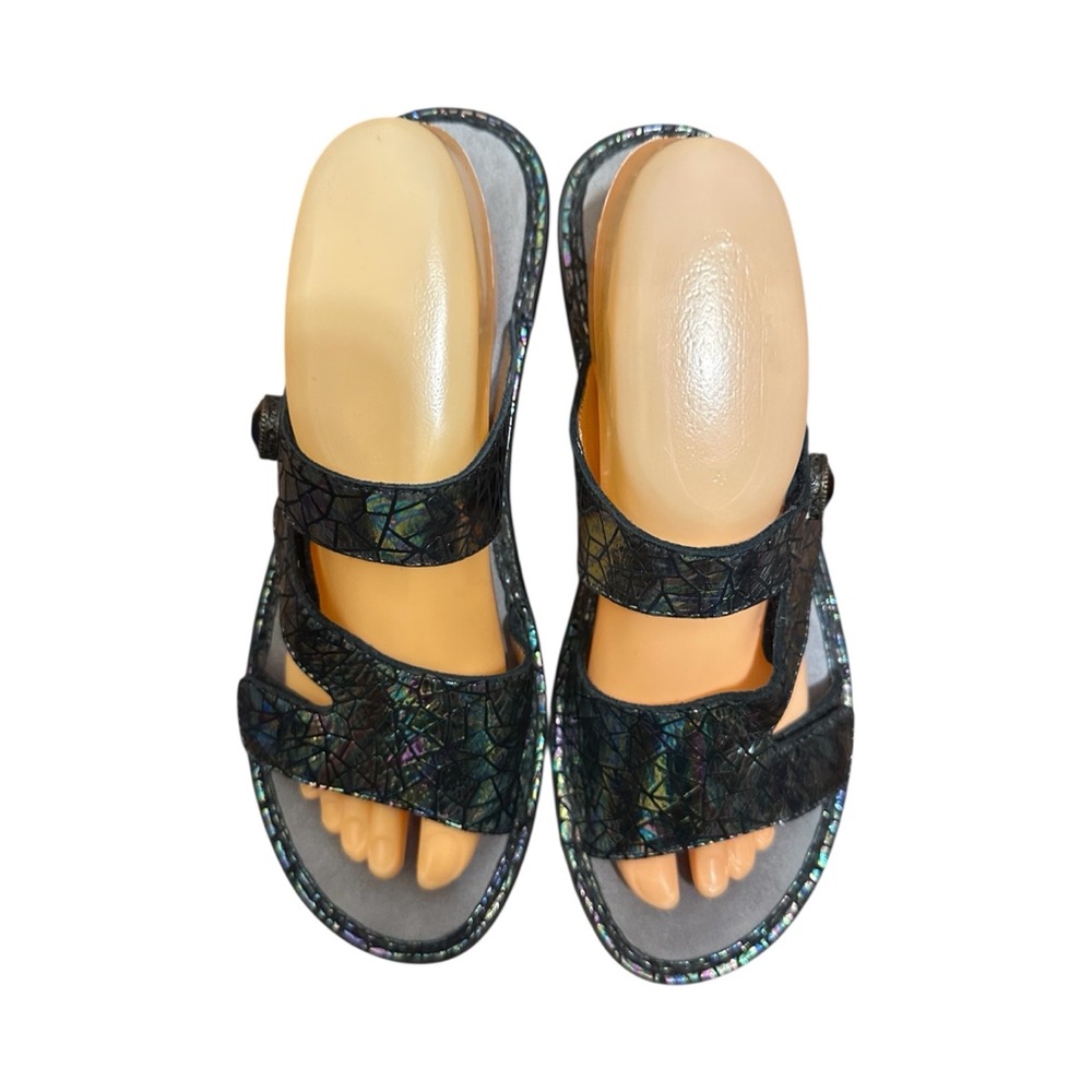 Algeria Elegant Iridescent Women's Sandals